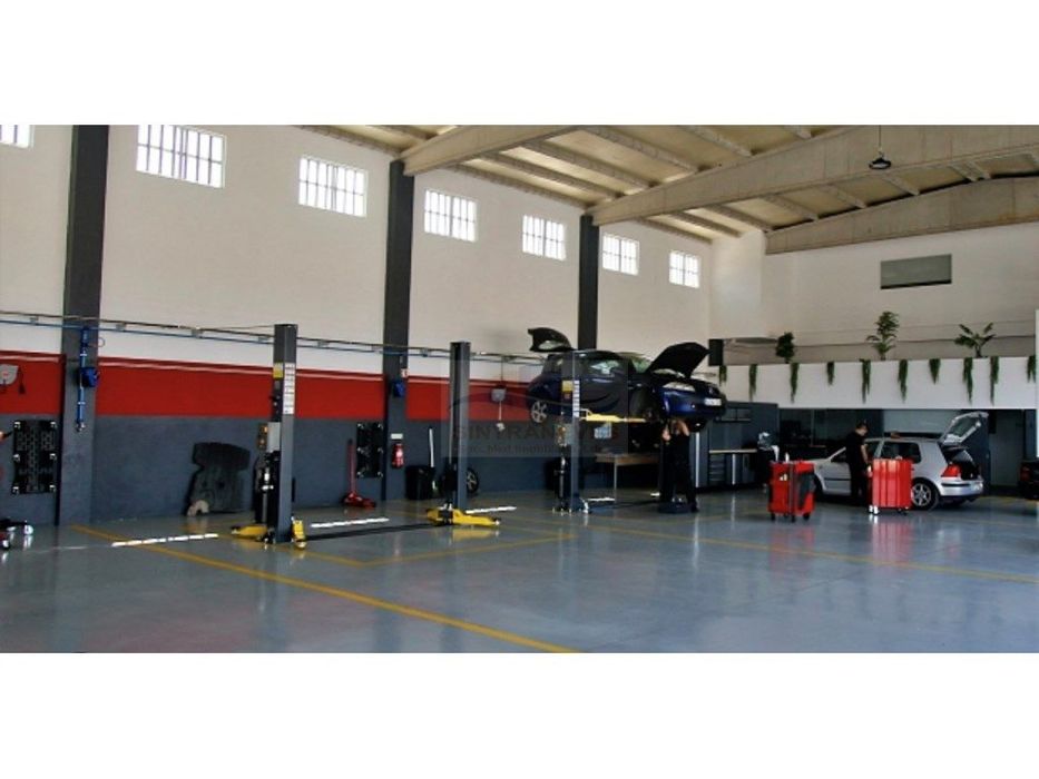 Oportunidade Única - Trespasse Oficina Auto à Venda - 200.000€