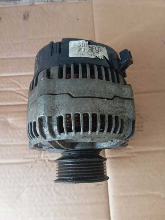 Генератор Bosh Opel Vectra C Signum cdti 13125525 Опель Вектра Ц