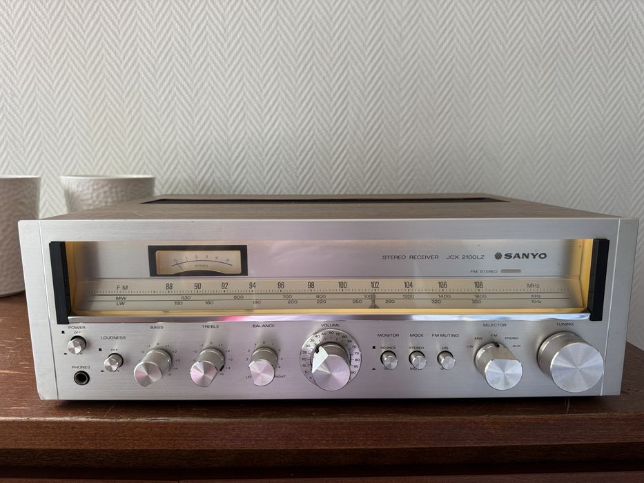 Amplituner Sanyo JCX 2100LZ