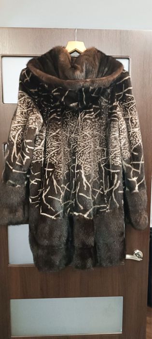 Продам норкову шубу