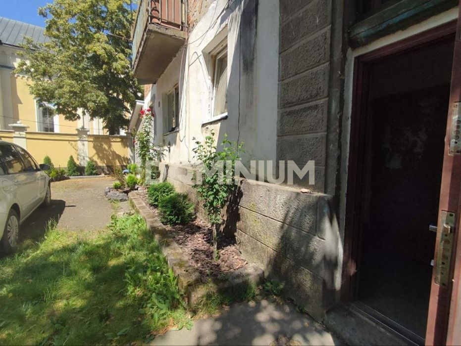 Продається квартира в центрі Хуста