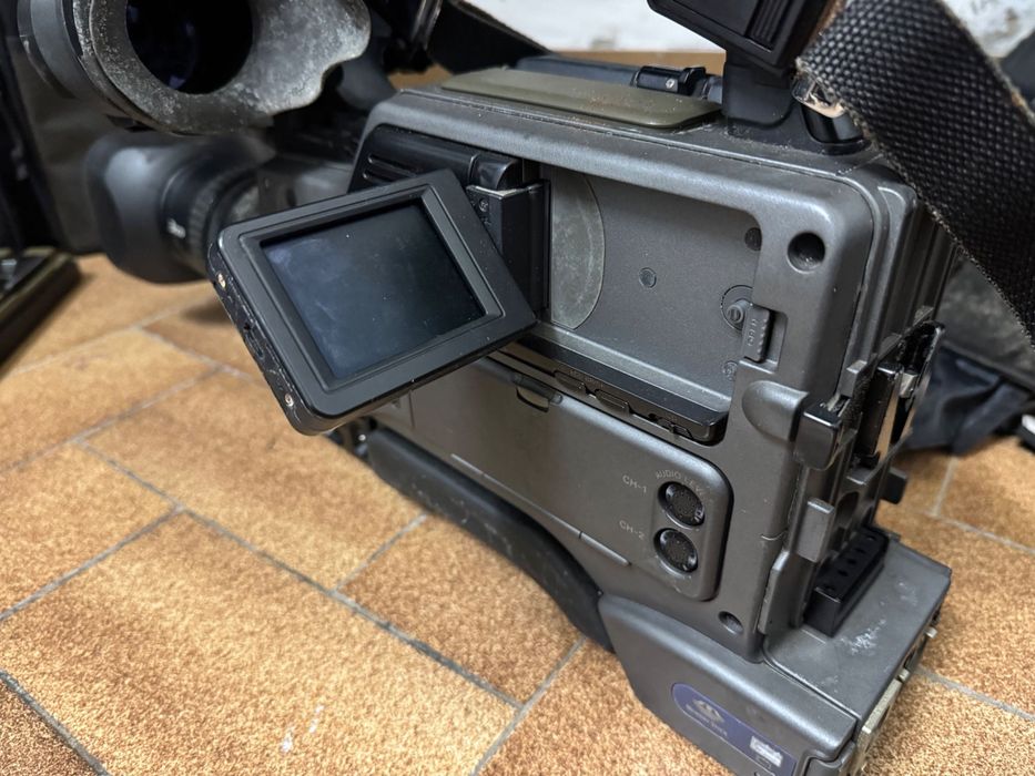 Câmera Sony DSR-250P + Acessórios