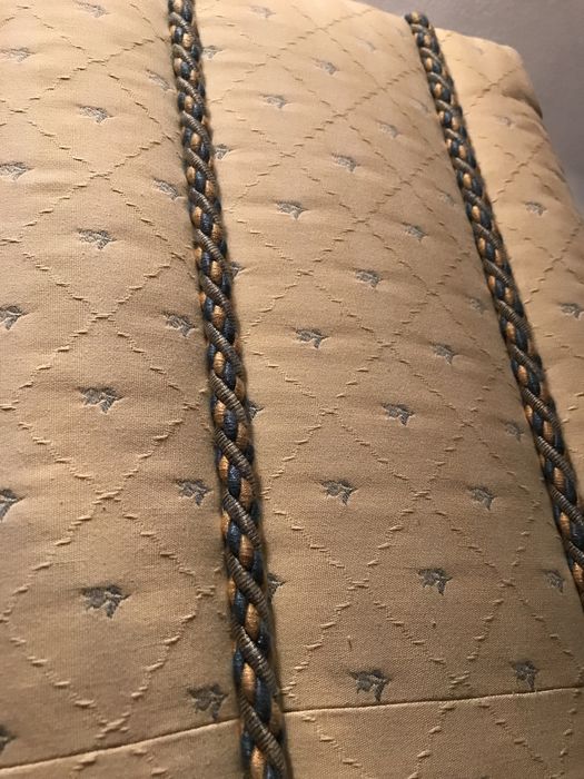 Cortinado amarelo e azul