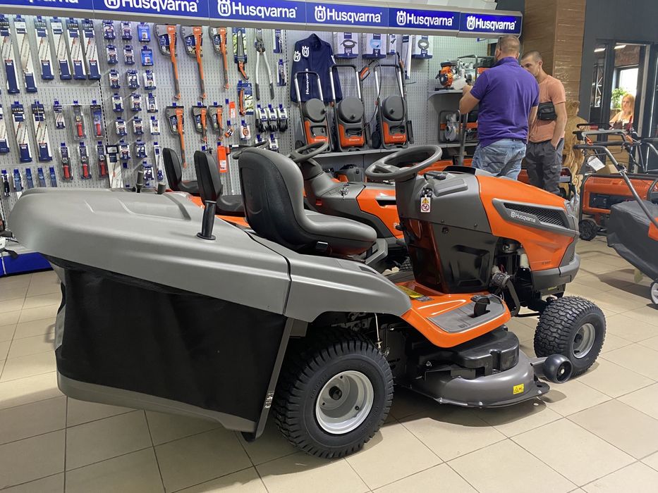 Трактор газонокосарка Husqvarna TC 112