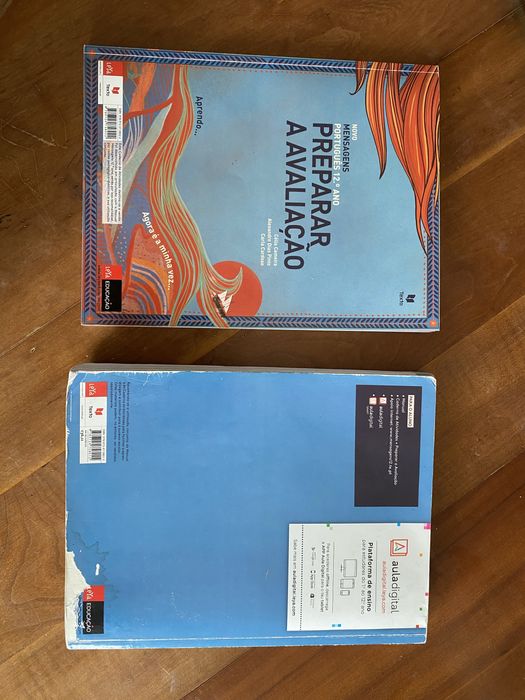 Manual e caderno de atividades Mensagens Português 12 ano