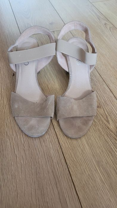 Sandałki firmy Ryłko