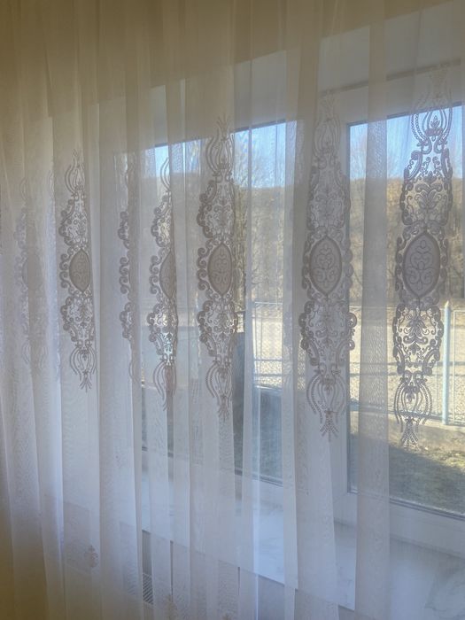 Тюль білого кольору