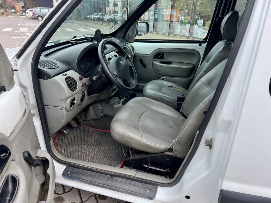 Рено Кенго 1.5сді. Пасажир