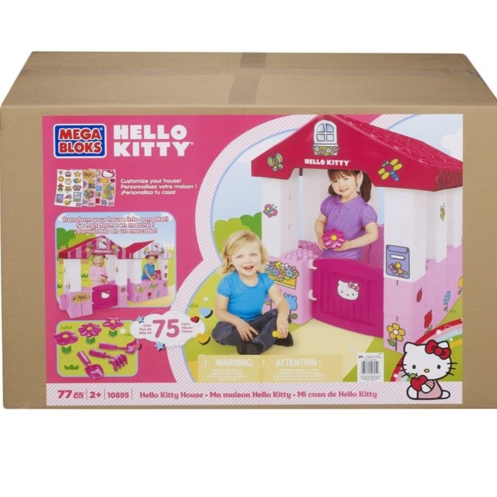 Domek do zabawy z dużych klocków.