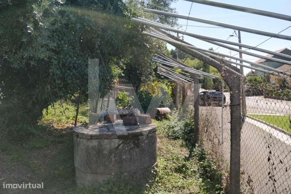 Terreno urbano para construção | 252m2 | entre Soure e Vila Nova de An