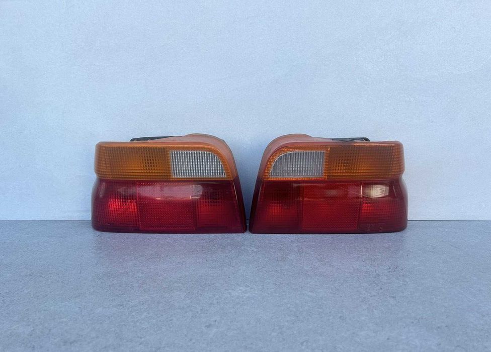 Ліхтар задній (стоп) (седан) Ford Escort. Orion (1990-2000р.в)