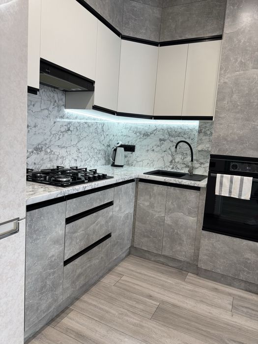 Подобово Чернівці LUX апартаменти ЖК Compas