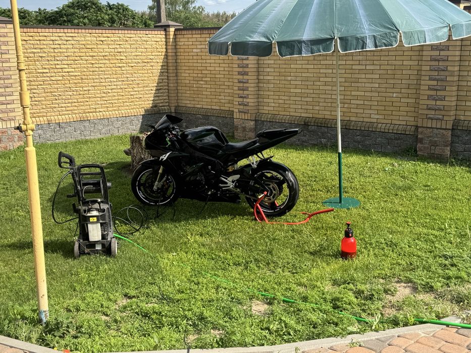 Yamaha R1 2002года