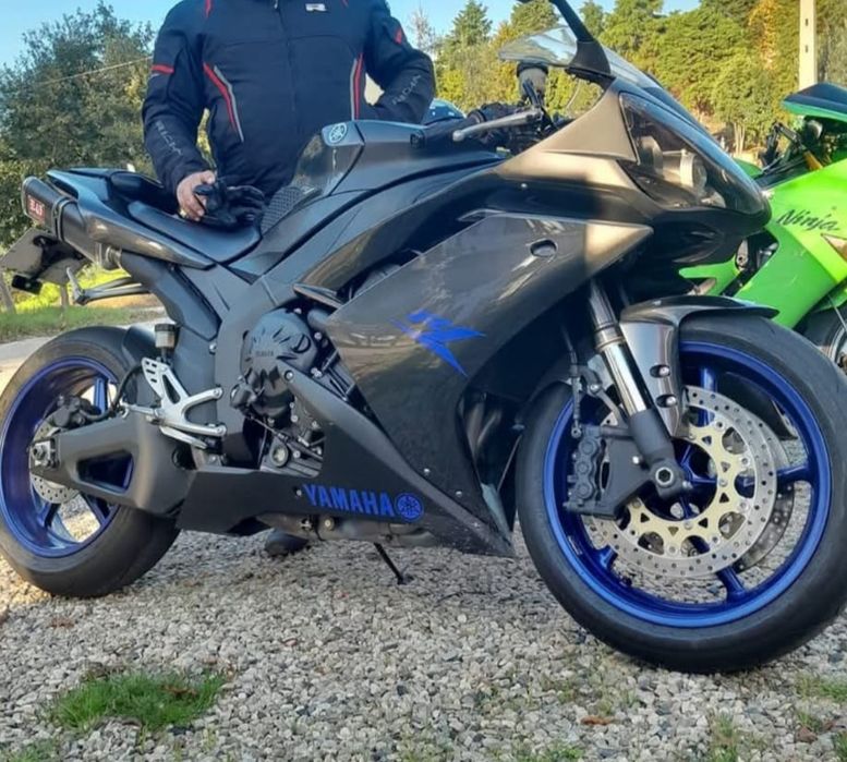 YAMAHA YZF- R1  2008