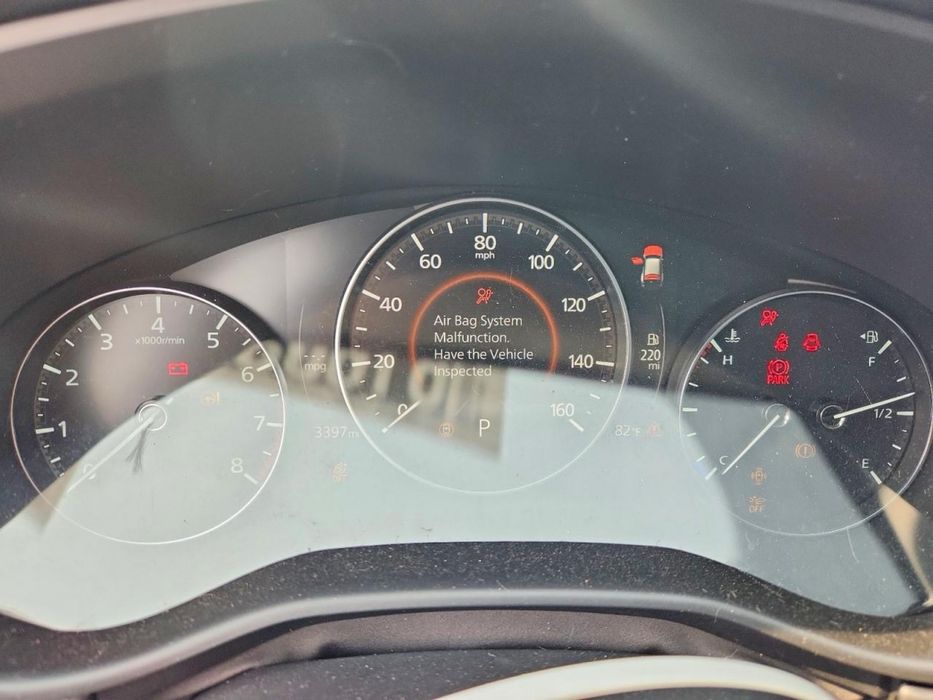 Продам Mazda CX50 2026року пробіг 5тис/км
