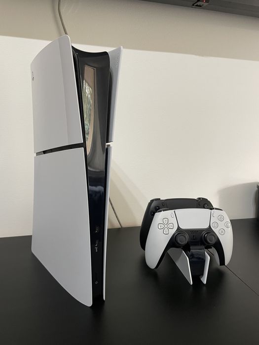 PS5 Digital 1tb + Pad + Ładowarka