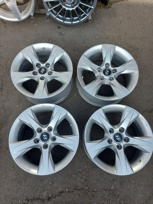 R16  5×114.3  ET 40  диски титани R16
