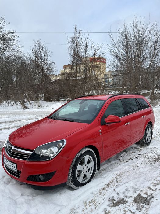 Свіжо пригнаний автомобіль у 25 році