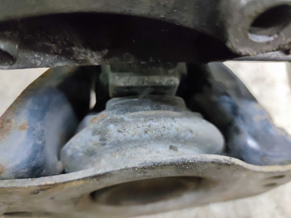 Renault Scenic II 1.5 DCI Łapa Silnika Poduszka