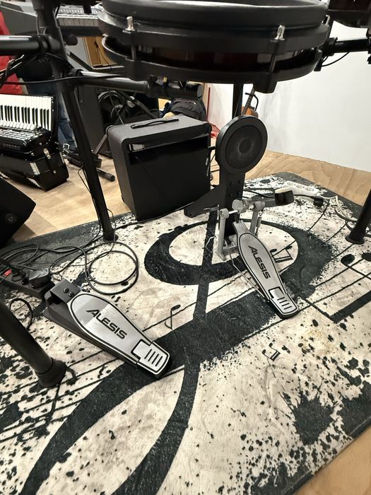 Alesis Nitro Max Kit Bateria Eletrônica