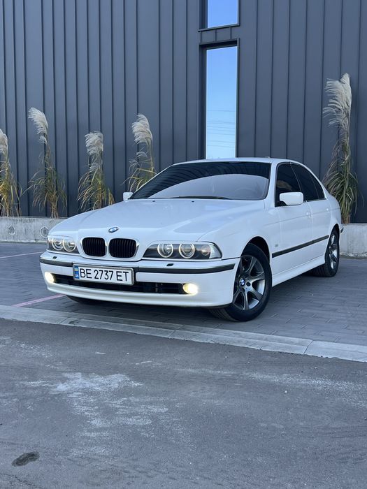 BMW E39 530i