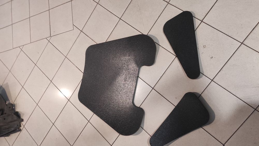 BMW e24 wygłuszenie maski e24 wygłuszenie BMW e24 M6 m635 CSI e24 m6