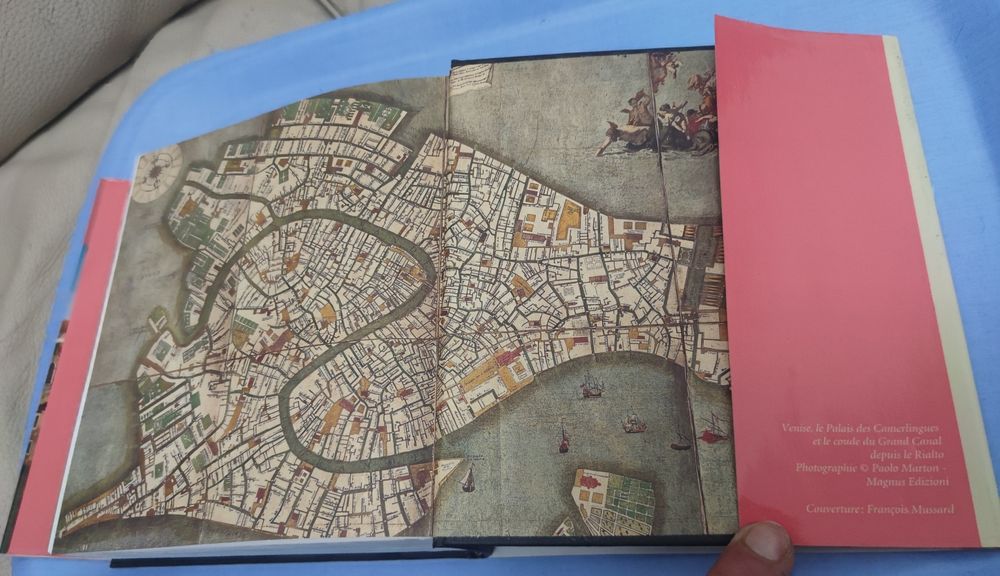 Guia turístico Veneza – “Venise – Visite Guidée” (capa dura)