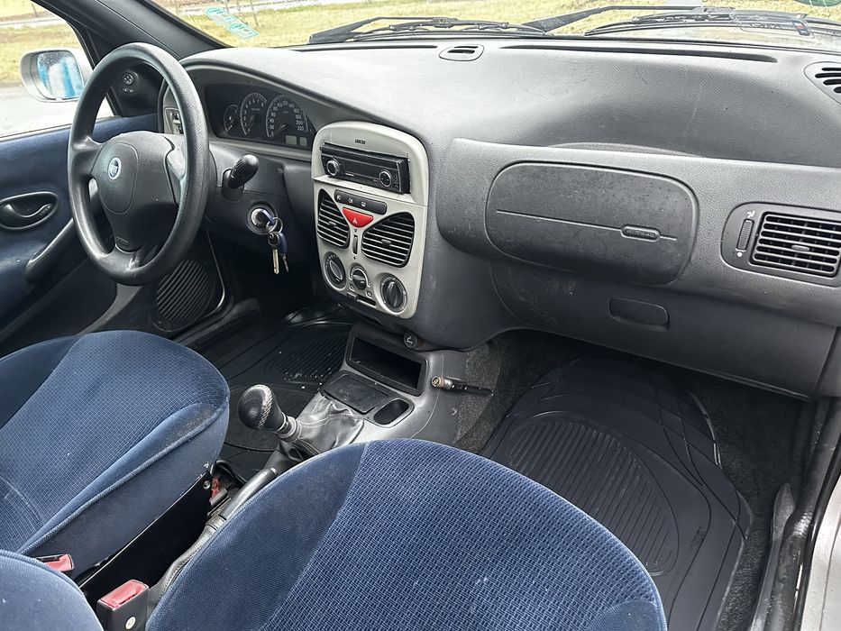 Fiat Albea, Salon Polska , bezwypadkowy