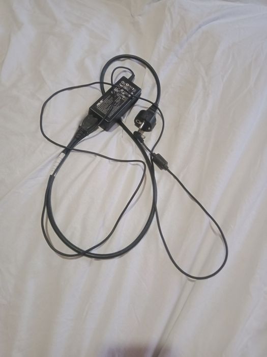 Ноутбук на запчастини