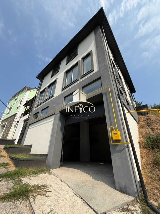 Продаж будинку з панорамним видом на Дніпро