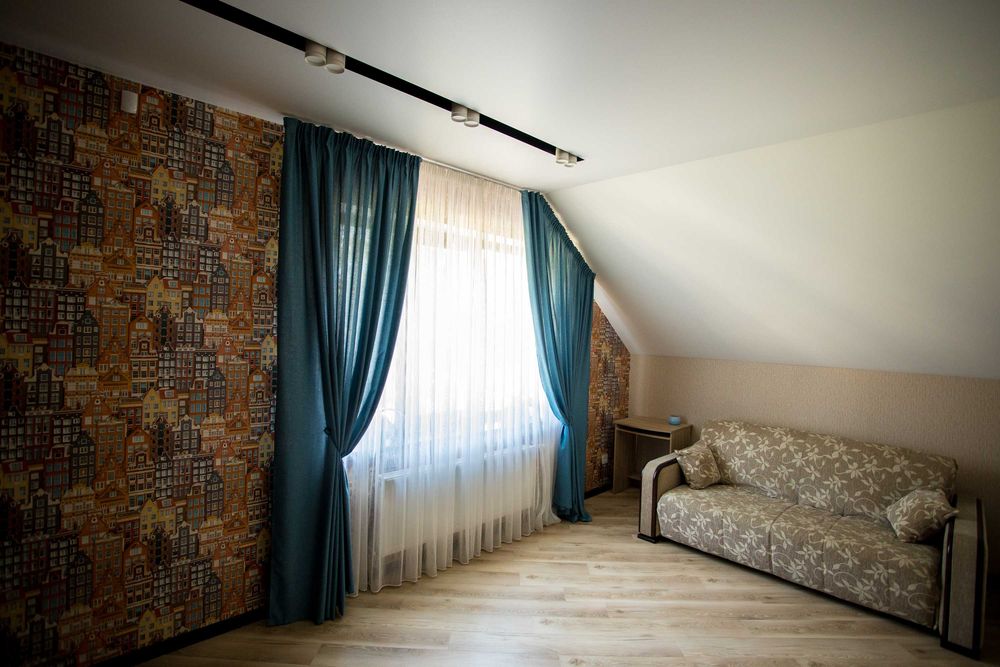 Продаж будинок ,10 сот землі, єВІДНОВЛЕННЯ