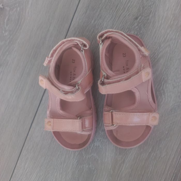 Босоніжки для дівчинки