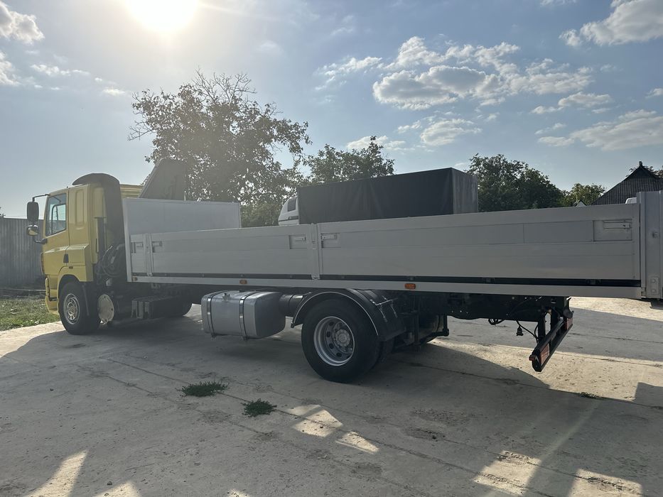 Daf CF85. Кран маніпулятор HIAB 100.2