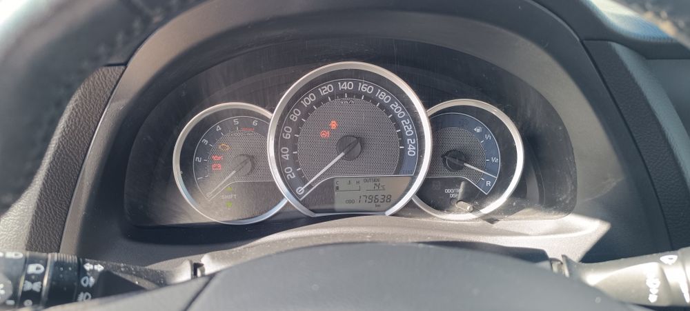 Toyota Auris Touring Sports 1.4 D-4D 2014 – Particular