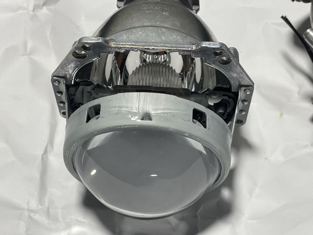 Біксенонові лінзи hella 3r оригінал під d1s: 2 000 грн. - Передні фари ...