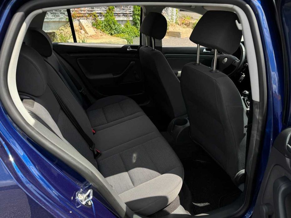 Продам  Volkswagen Golf 2005. Можна в розстрочку, під викуп.