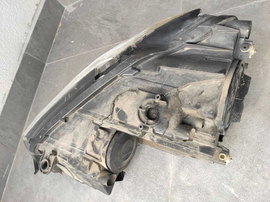 Фара права Volkswagen Jetta 6 2010-2019 USA, під ремонт