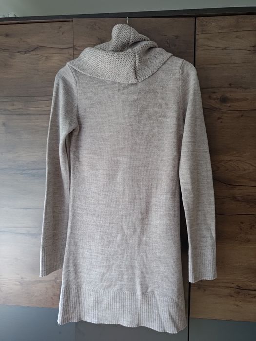 Beżowy długi golf H&M