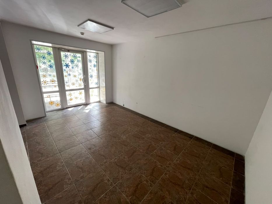 Оренда комерційного приміщення 51 м² | вул. Соборності, 60 | Червона лінія | Центр