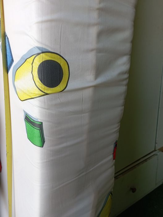 Sprzedam 2 materace  sprężynowe.