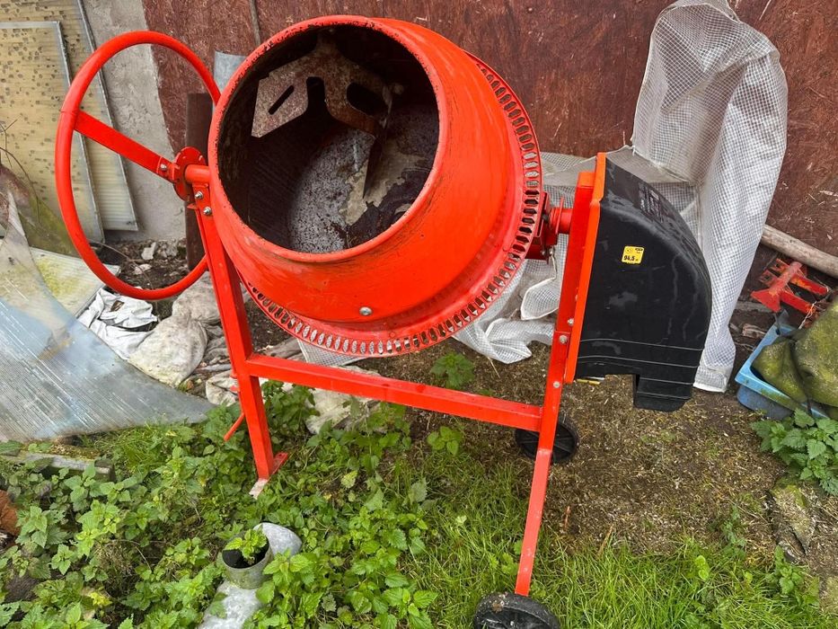 Betoniarka 130l 230V