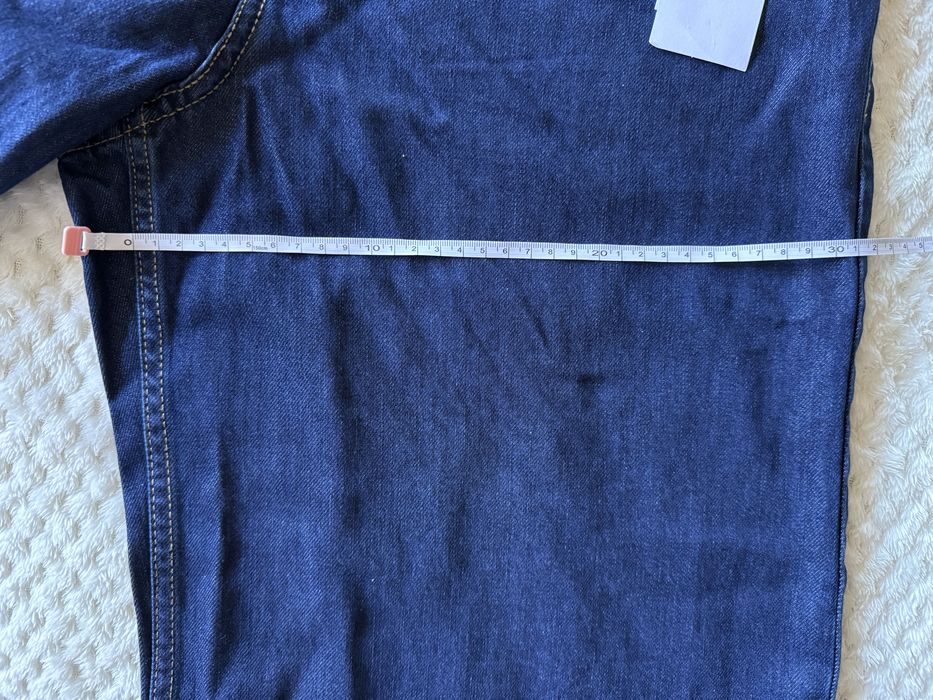 Трендові жіночі джинси sinsay