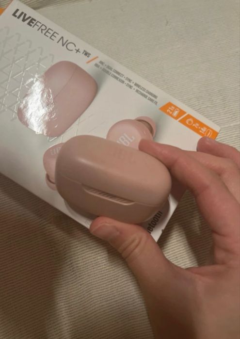 Auriculares JBL livefreeNC+