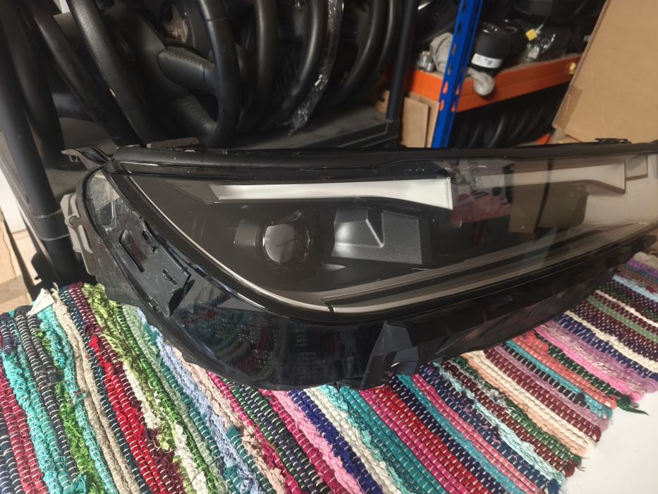 Farol direito Full Led BMW ix