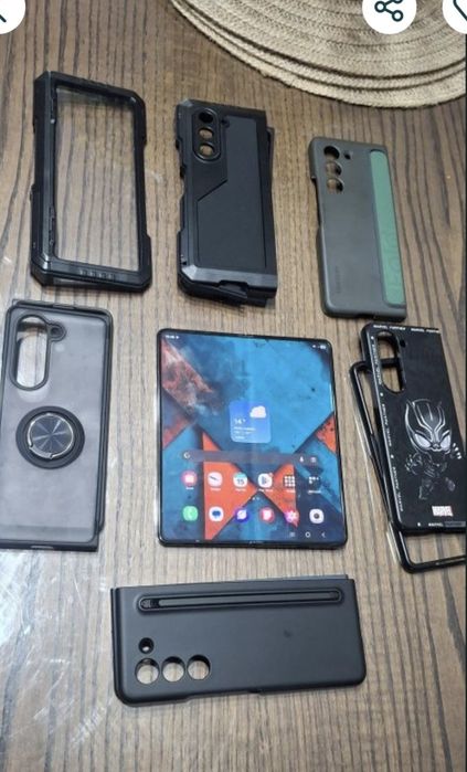 Troco bundle samsung galaxy fold 5 + galaxy watch 5