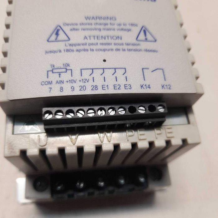 Falownik LENZE 0,37kW zasilanie 1F 230V