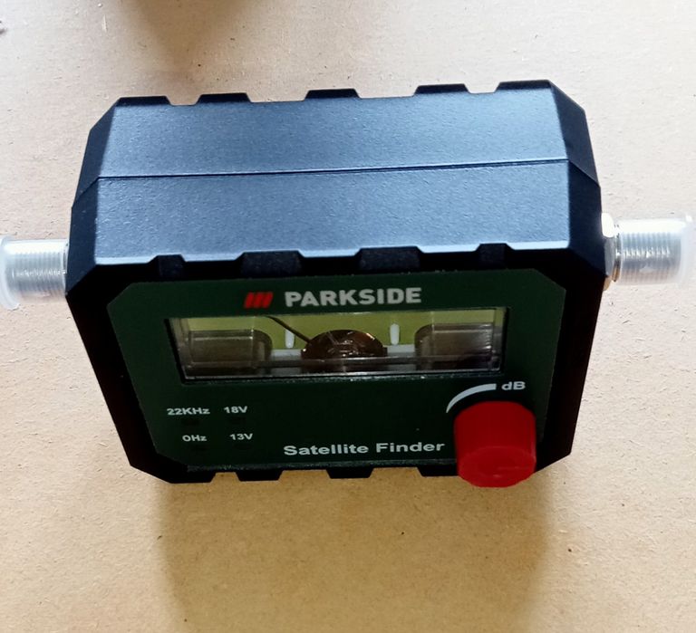 Satellite Finder with Warranty64751136166913121