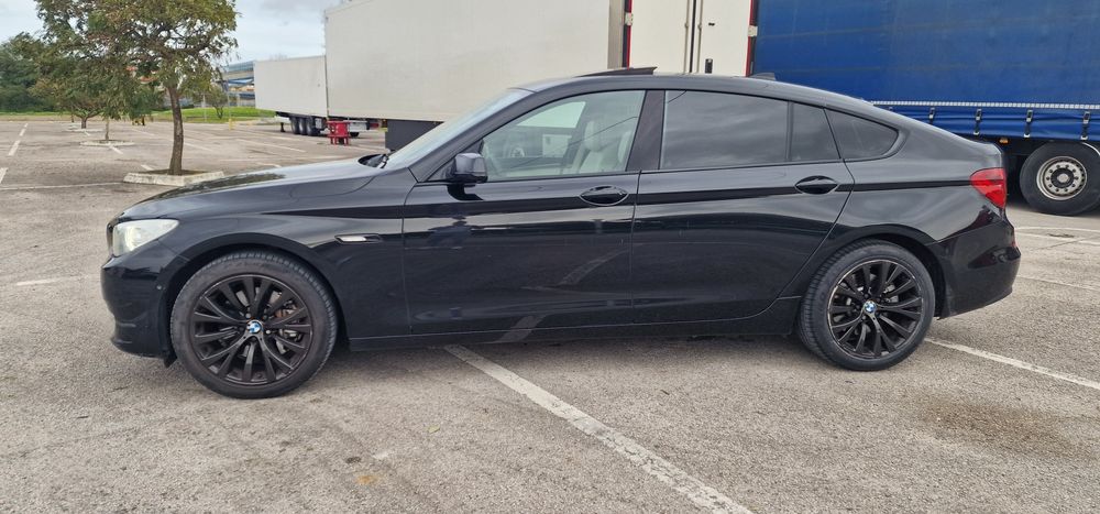 BMW 520 GT           .