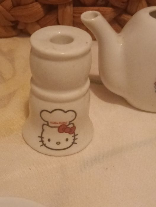 Conjunto Hello Kitty miniatura de porcelana