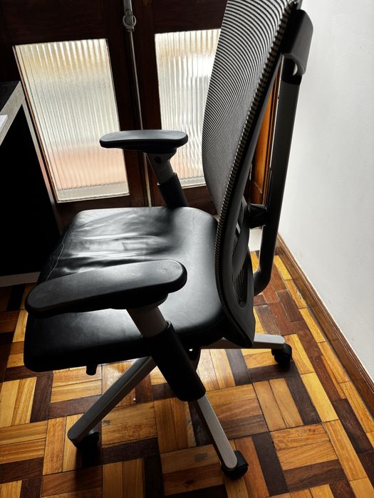 Cadeira escritorio Haworth Conforto